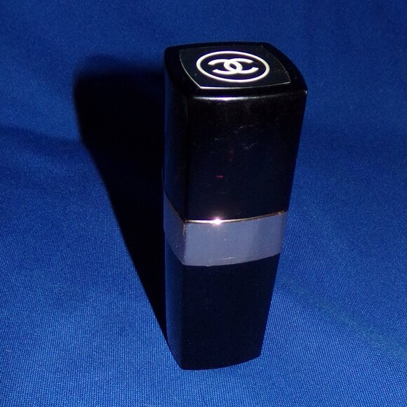 Vintage Authentic Chanel No. 5 Eau de Cologne 1.7 oz Hard Shell Spray Container - Picture 8 of 12